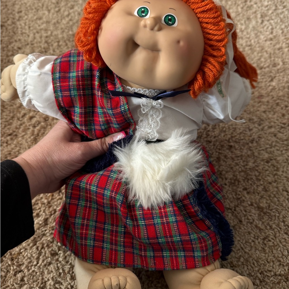 RARE!! VINTAGE 1985 ANN GRETA CABBAGE PATCH DOLL RED HAIR GREEN EYES!!